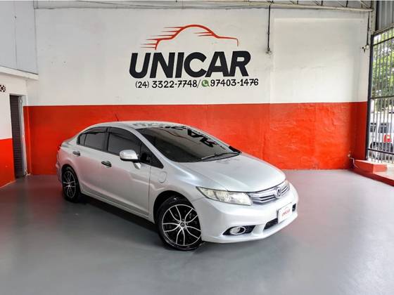 HONDA CIVIC 1.8 LXS 16V FLEX 4P MANUAL